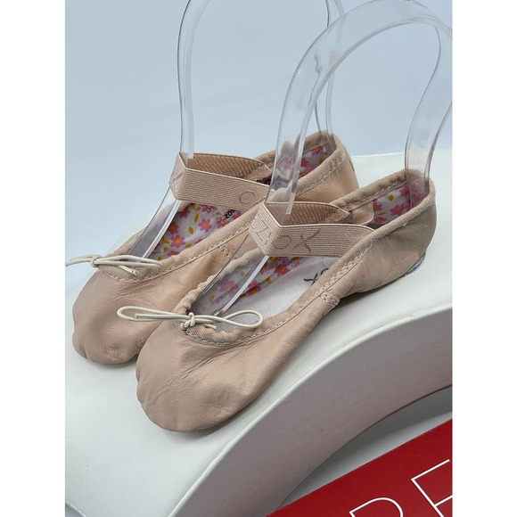 NEW Capezio Leather Full Sole Daisy Ballet Shoe 205 Pink Multiple Sizes - Picture 2 of 4